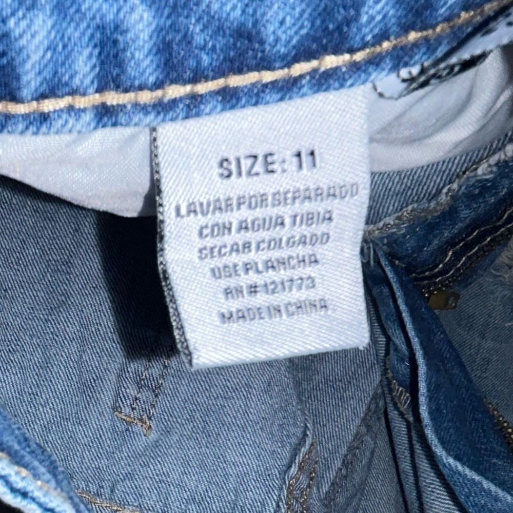 GOGO JEANS EX-BOYFRIEND distressed size 11 - Picture 5 of 6